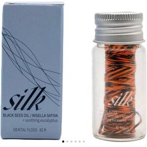 Dental Floss with Black Seed Oil - Orange and Silver